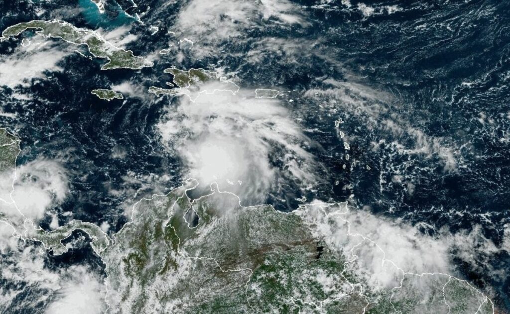 Alertas en República Dominicana, Haití, Puerto Rico y Cuba por fortalecimiento de la tormenta tropical Melissa
