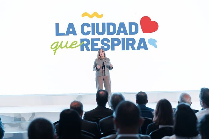 Carolina Mejía entrega más de 200 espacios públicos en Santo Domingo