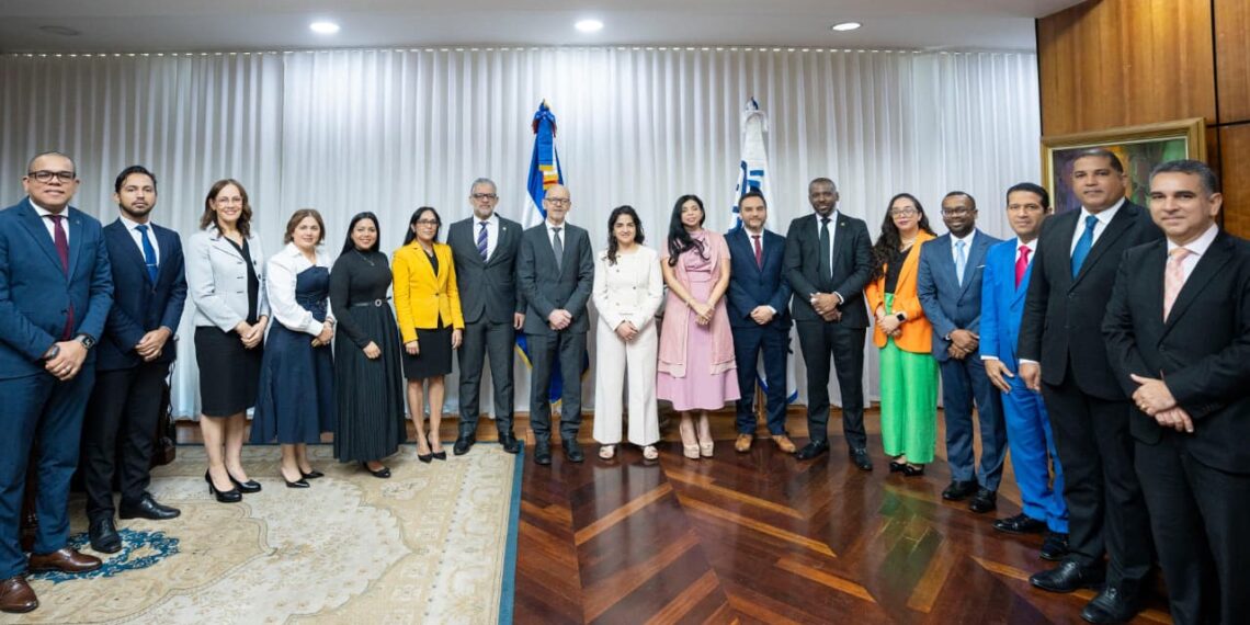 Procuradora Reynoso impulsa análisis criminal con IA en República Dominicana