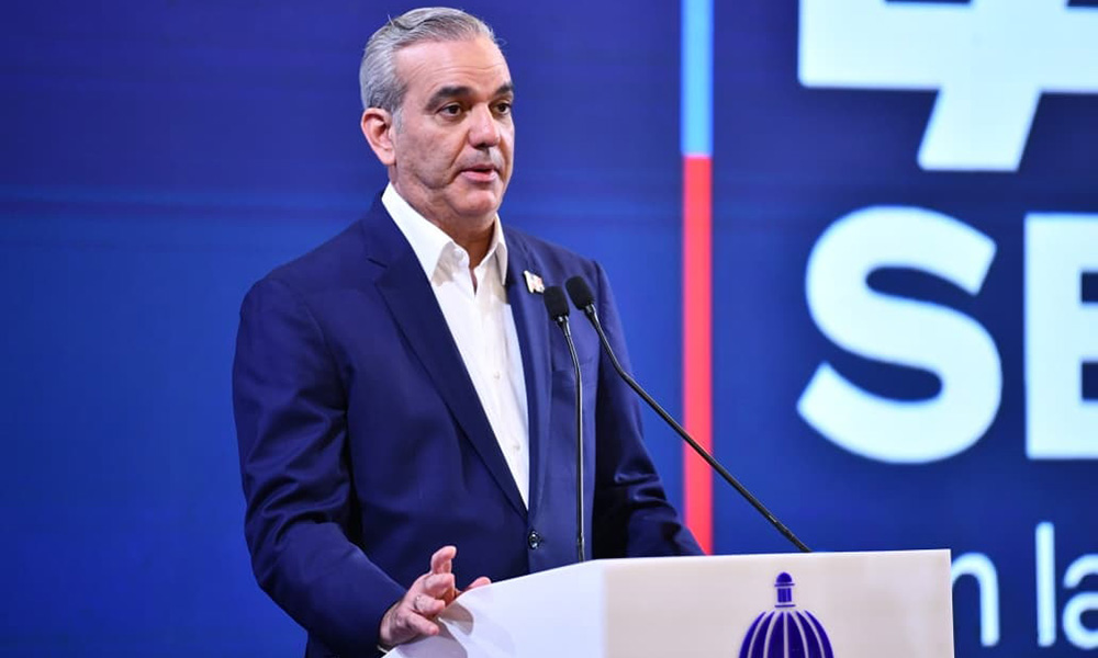 Luis Abinader podría cancelar su participación en la COP30 en Brasil