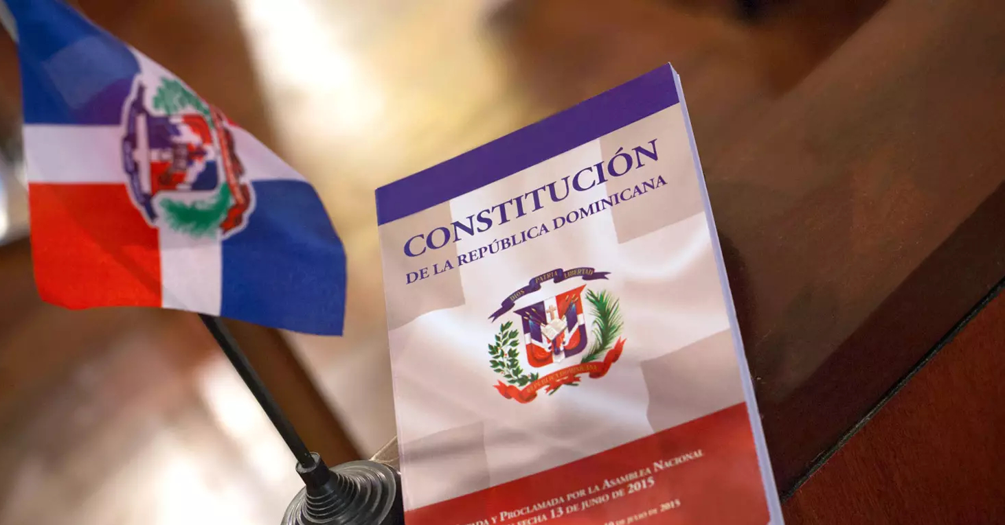 Feriado del Día de la Constitución se traslada al 10 de noviembre