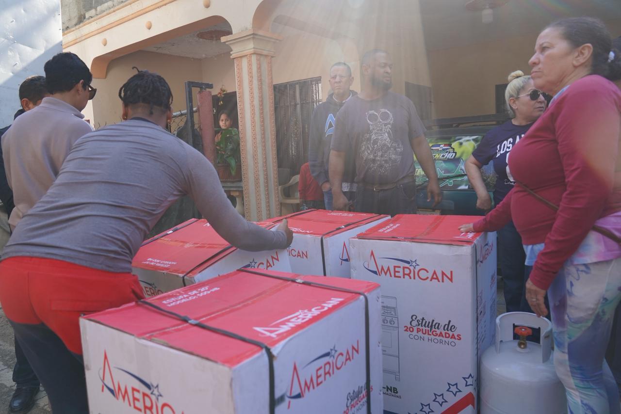 Gobierno dominicano brinda asistencia a familias afectadas por inundaciones en Sabana Iglesia