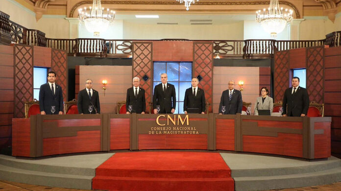 Luis Abinader convoca al Consejo Nacional de la Magistratura para elegir nuevos jueces