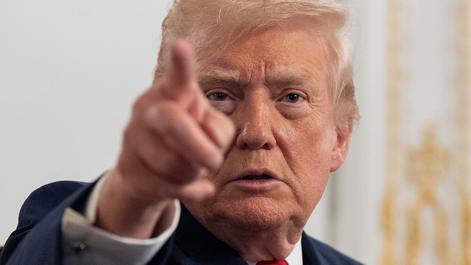 Trump advierte sobre alteraciones en elecciones de Honduras