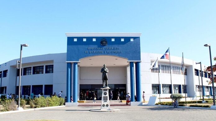 Falla técnica en servidores de la Dirección General de Migración afecta E-ticket