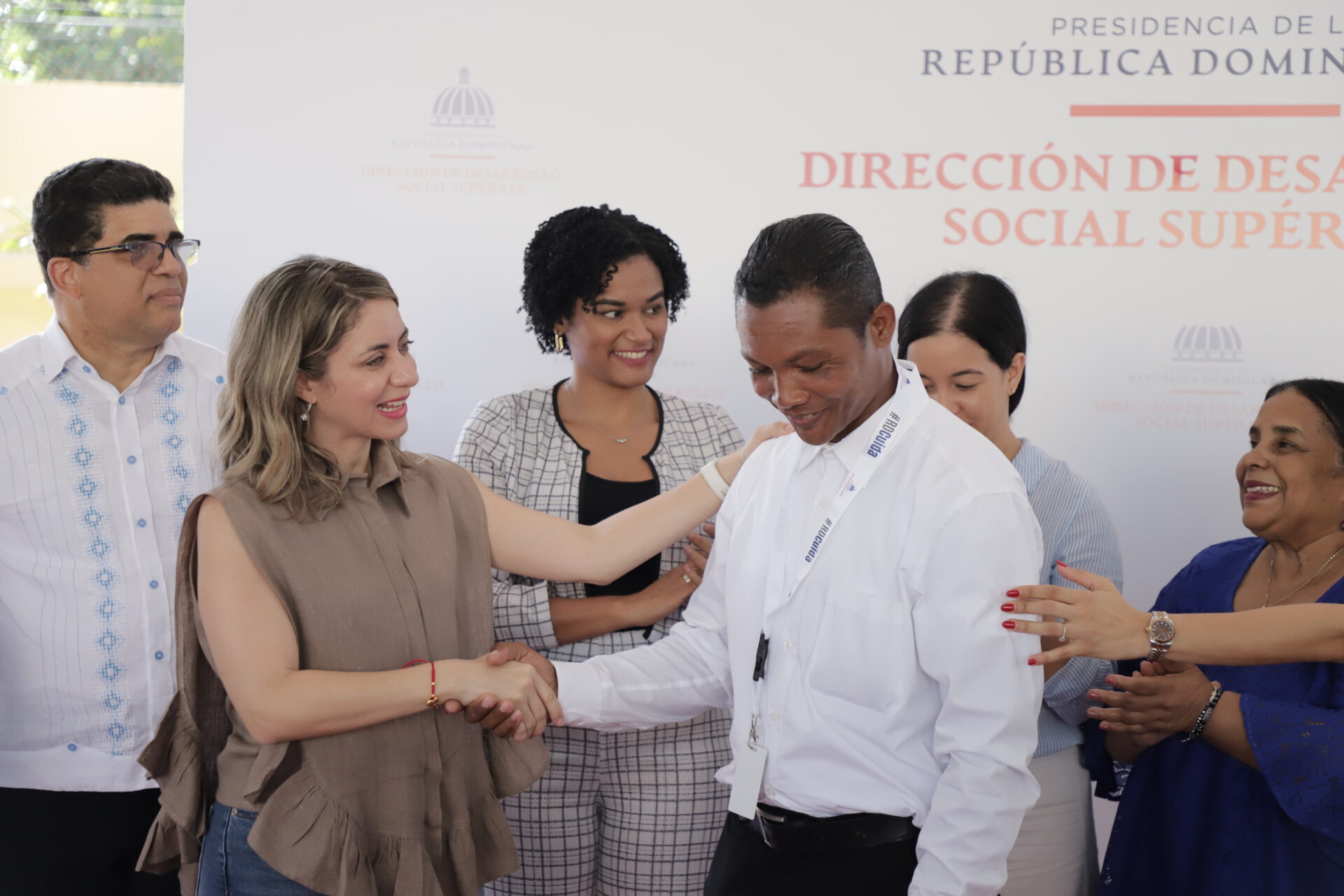 Proyectos de Cuidado en República Dominicana Iniciarán en 2024 con Apoyo a Mujeres