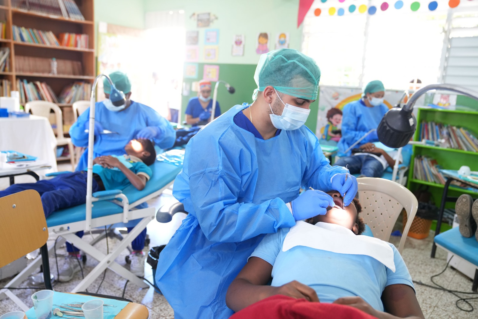 Inabie ofrece atención dental a más de 620 estudiantes en Pedernales