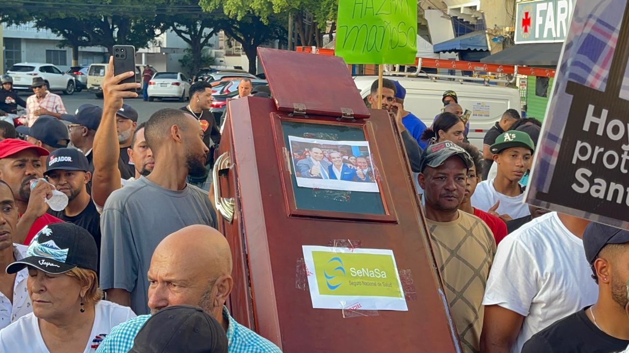 Organizaciones protestan frente al Palacio de Justicia por el caso Senasa