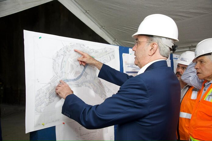 Presidente Abinader supervisa construcción de túnel subterráneo en Santo Domingo