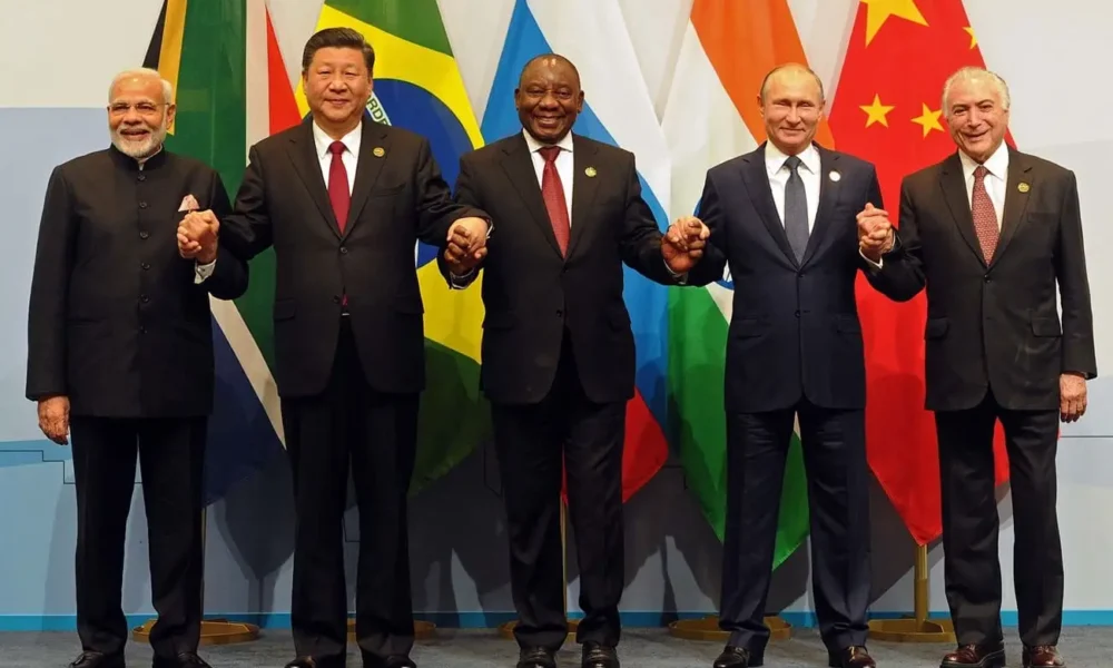 BRICS lanza sistema de pago UNIT respaldado por oro para 30 naciones
