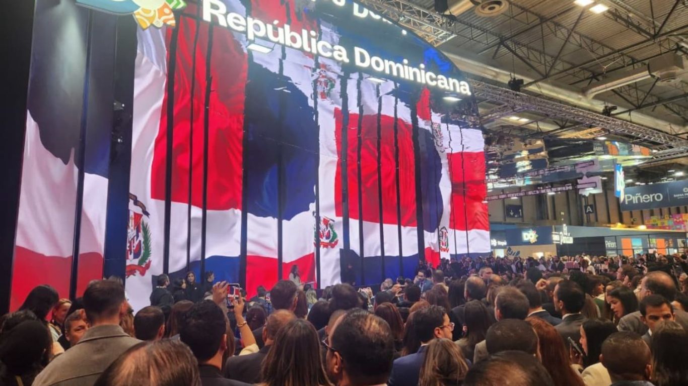 David Collado inaugura stand de República Dominicana en Fitur 2023