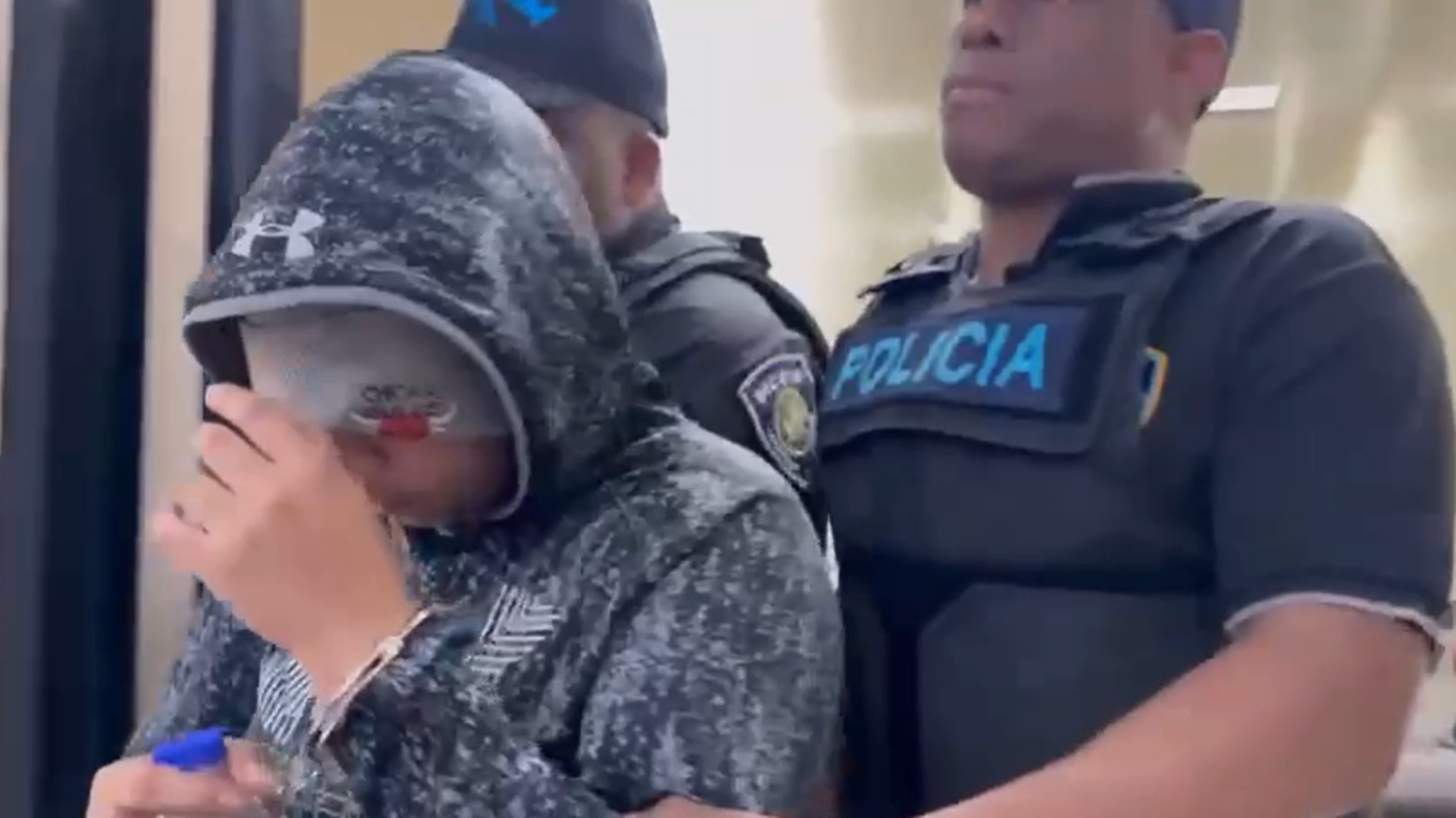 Joven se entrega a la Policía tras homicidio de su hermana en San Francisco de Macorís