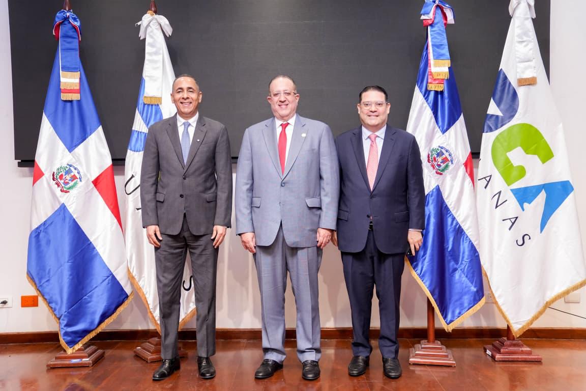 Nelson Arroyo es nombrado nuevo Director General de Aduanas en RD