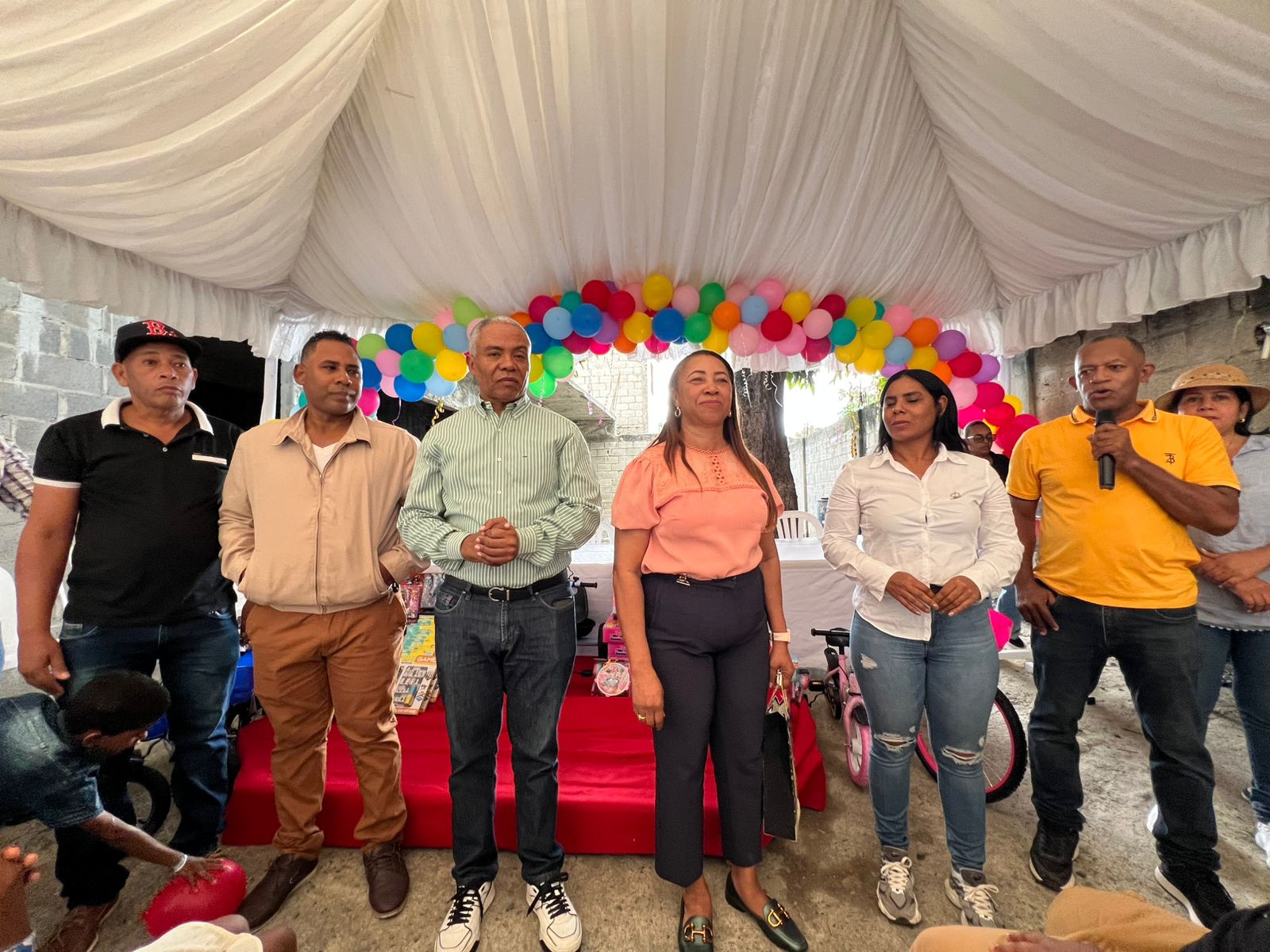 Francisco Fernández culmina la Ruta del Día de Reyes en Santo Domingo