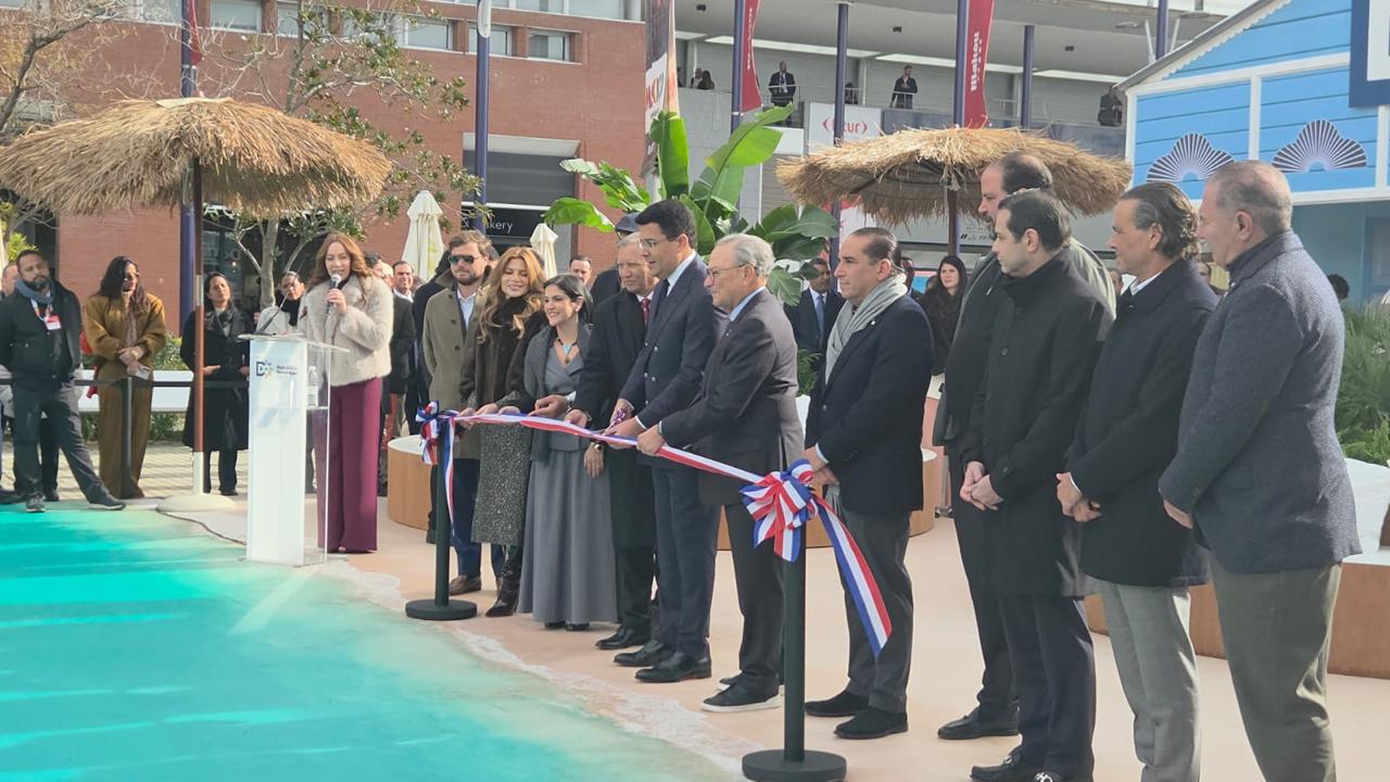 David Collado inaugura La Casita Dominicana en FITUR
