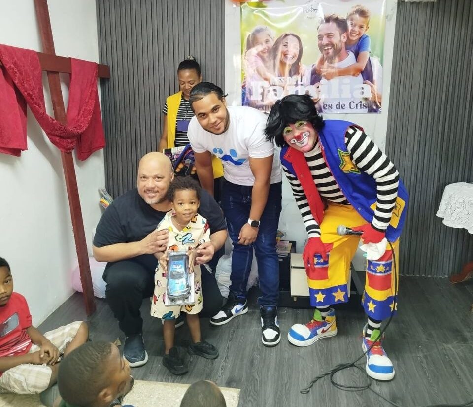 Fundación Juventud por Mi Barrio lleva esperanza cristiana a niños vulnerables de Villa Mella