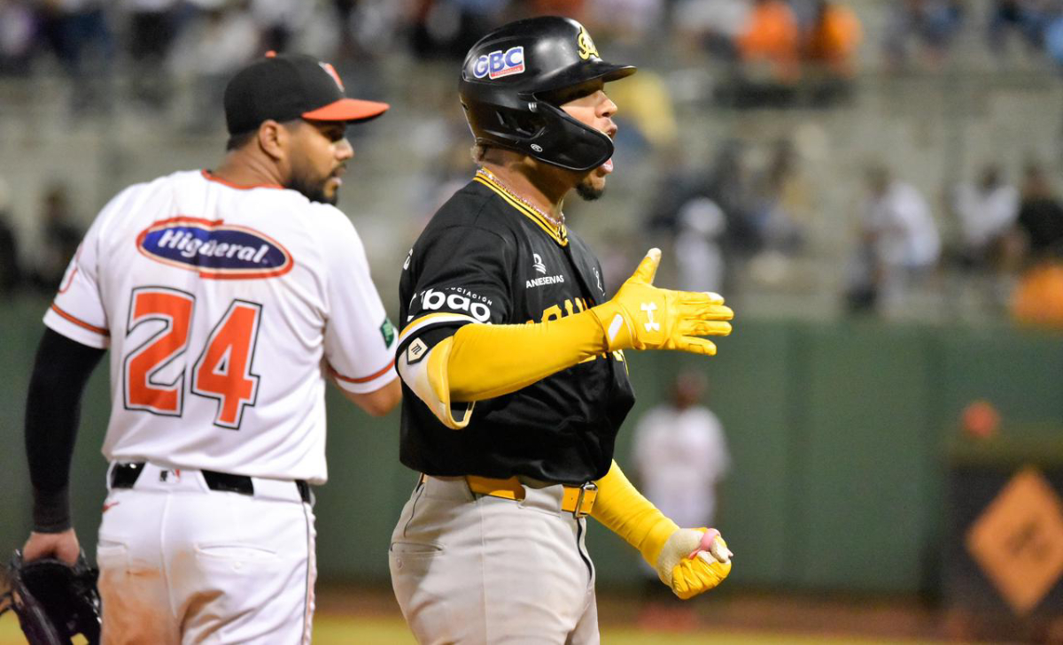Escogido lidera la LIDOM mientras Toros y Águilas luchan por el pase a la final