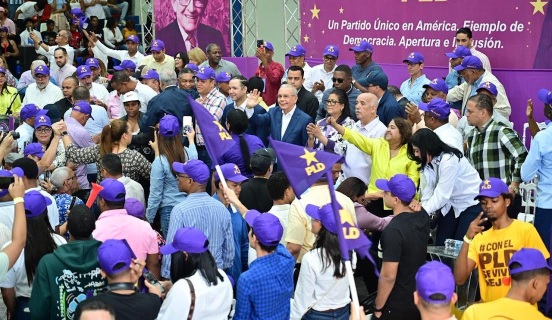 Danilo Medina aboga por alianzas políticas del PLD de cara a las elecciones de 2028