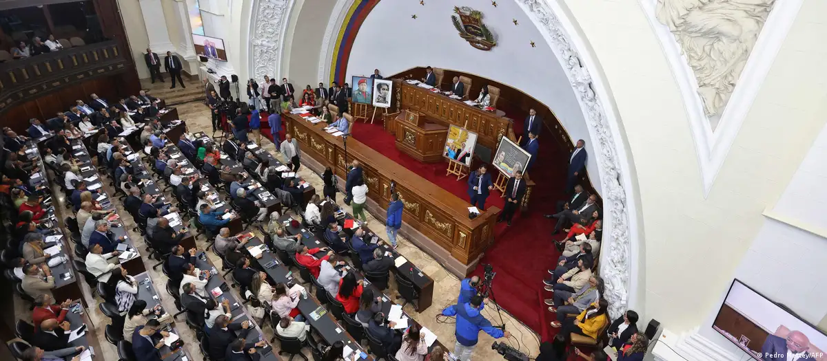 Parlamento venezolano aprueba ley de amnistía para presos políticos