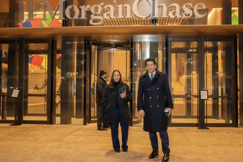 Ministro de turismo de República Dominicana se reúne con líderes financieros en Nueva York