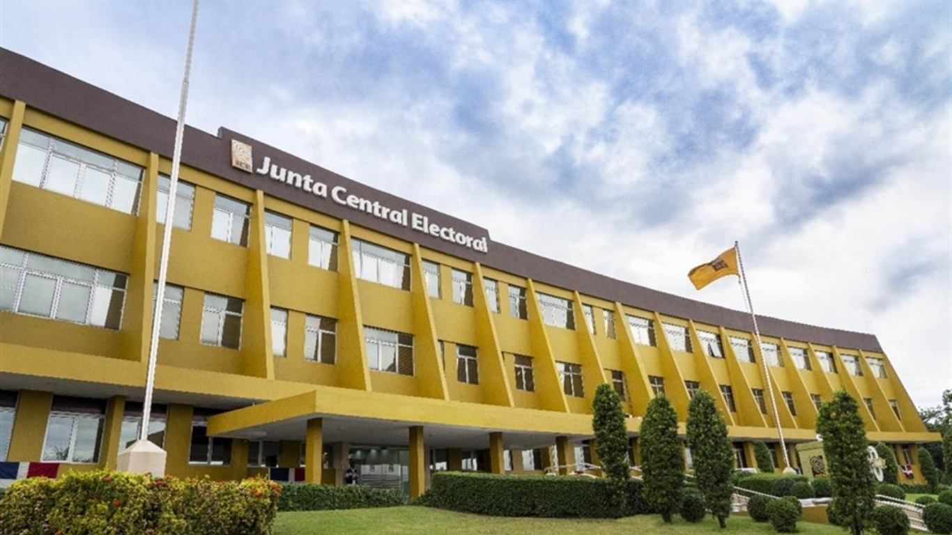 La JCE regula afiliaciones partidarias y controla doble militancia