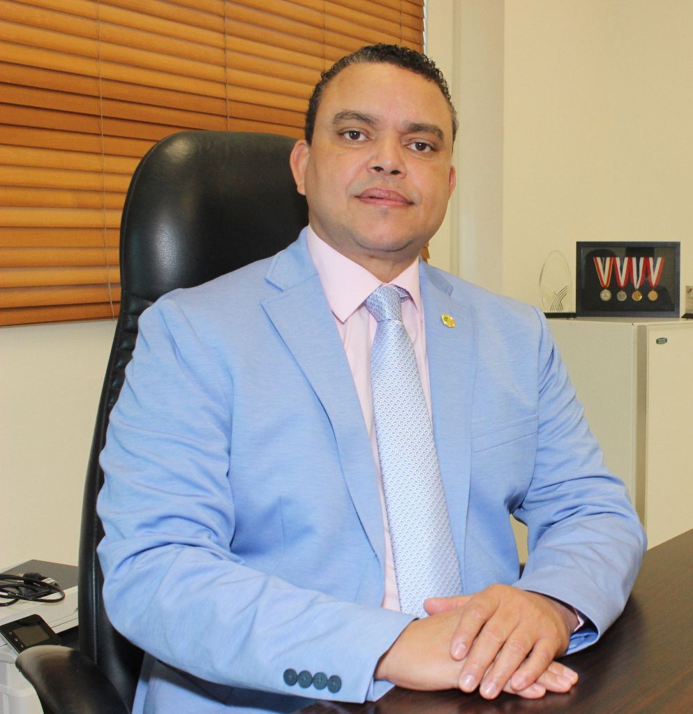 Destituyen al director del Hospital Dr. Salvador Gautier por irregularidades