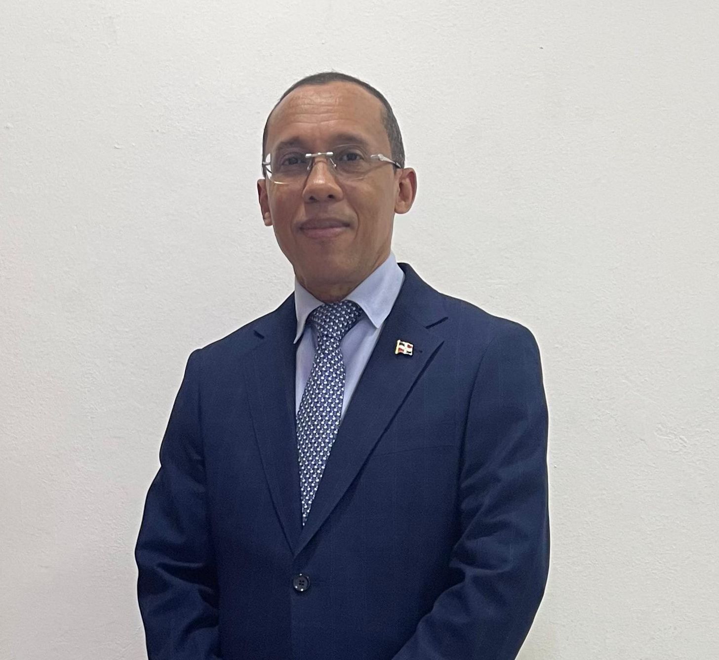 Luis Abinader designa a Geraldo Espinosa como nuevo contralor general