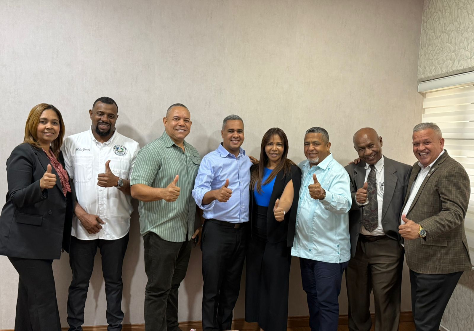 Erick Guzmán se reúne con líderes del PRM en Santo Domingo Este