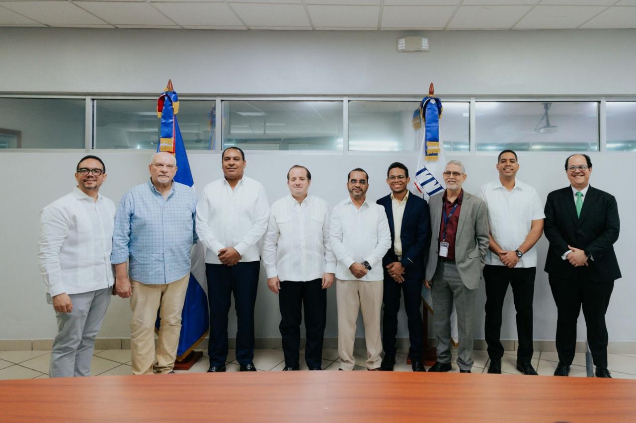 Gobierno lanza primera generación de docentes en IA con NVIDIA