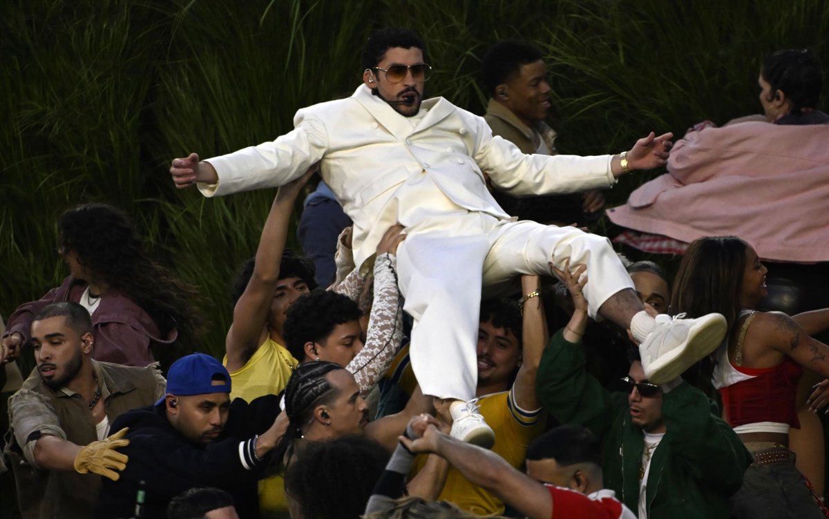 Bad Bunny elimina todas sus publicaciones en Instagram tras la Super Bowl