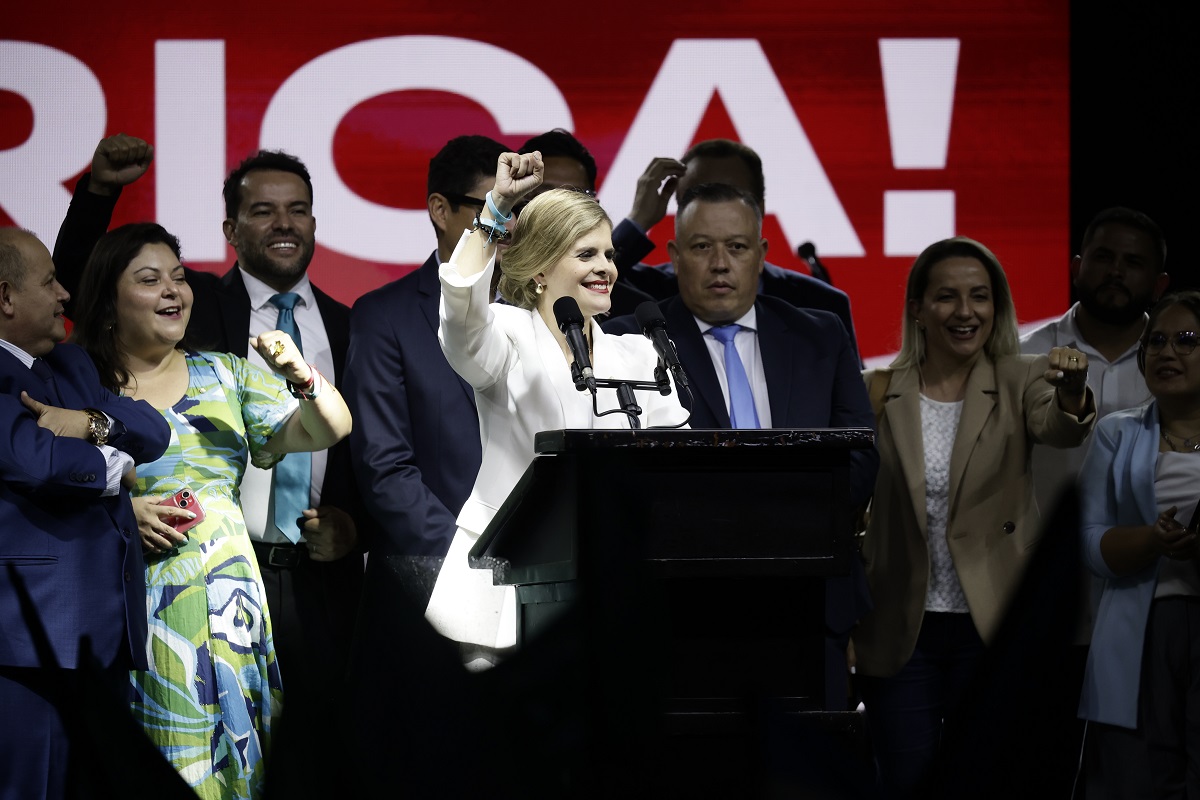 Laura Fernández gana la presidencia de Costa Rica