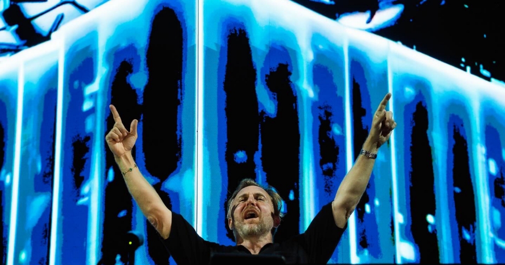 David Guetta triunfa en RD con su show ‘The Monolith Tour’