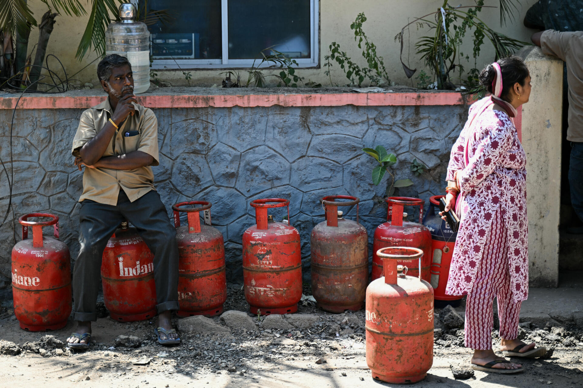 Japón y Alemania liberarán reservas de petróleo para frenar precios