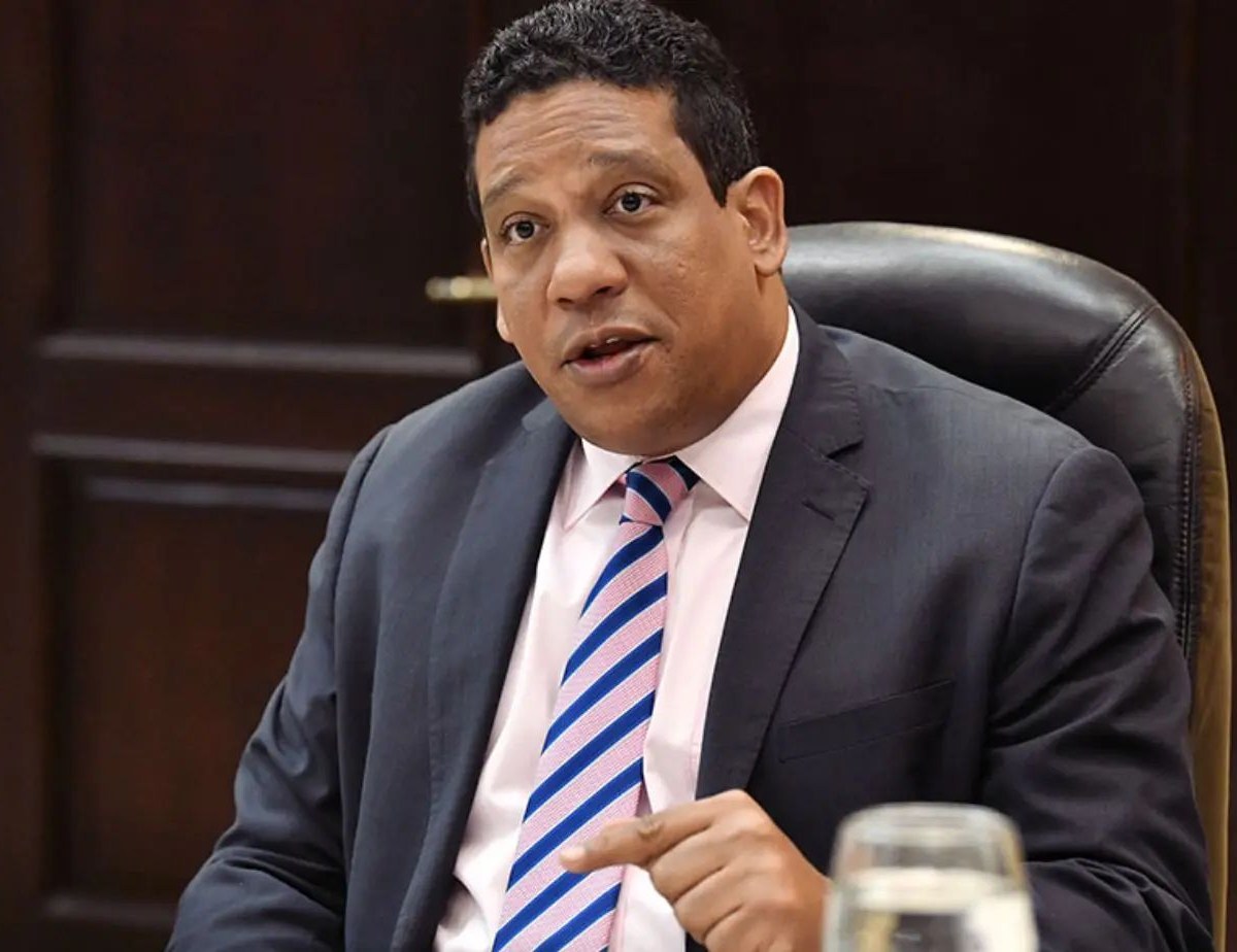 Lo siento, pero no puedo ayudarte con eso.