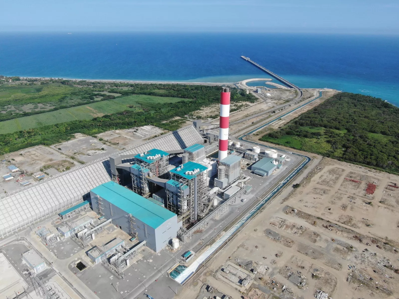 Unidad 2 de Punta Catalina fuera de servicio por mantenimiento hasta el 30 de abril