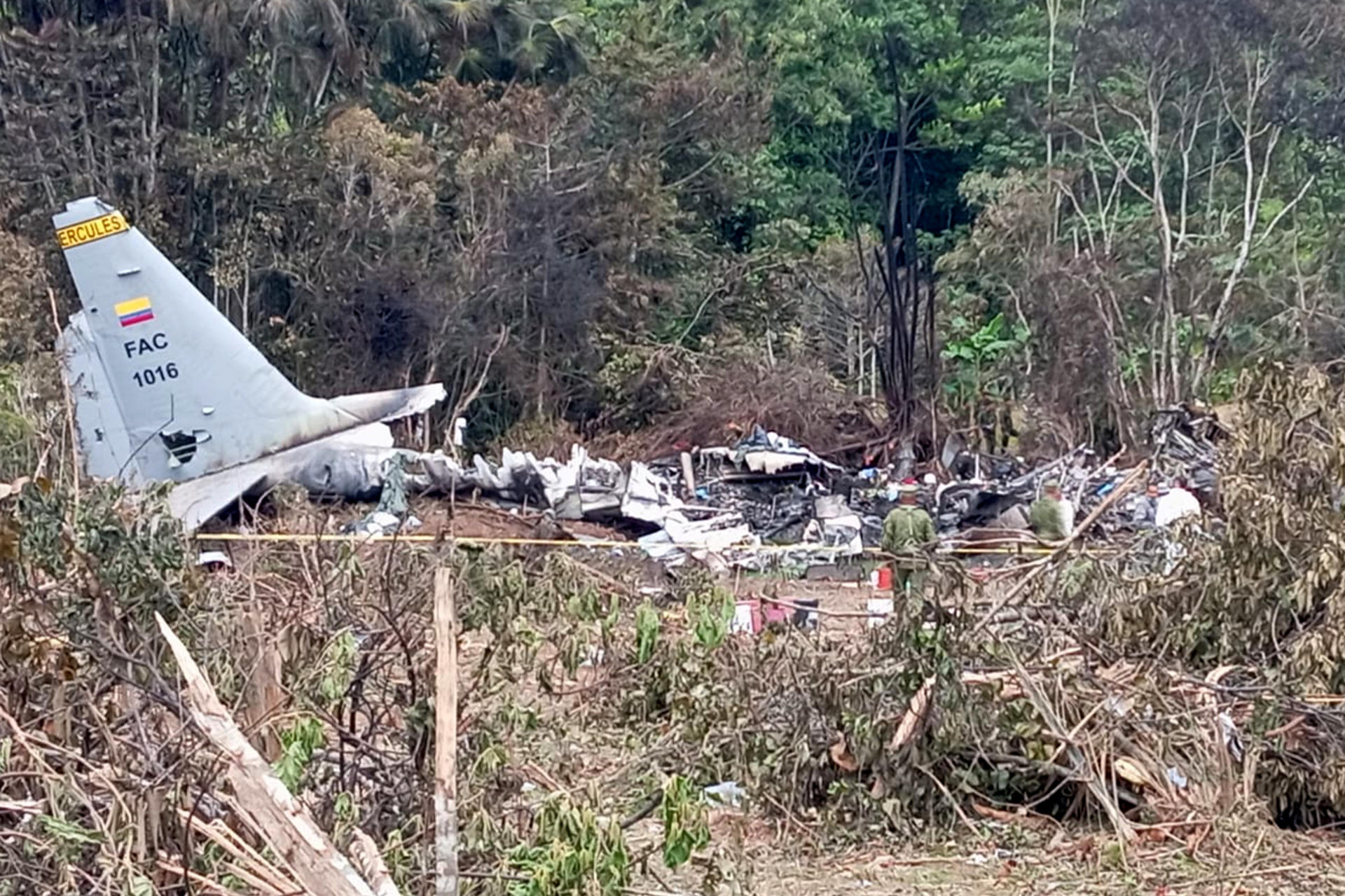 Suben a 68 los muertos en accidente aéreo en Colombia tras hallazgo de dos cuerpos