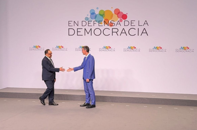 RD en cumbre progresista en España con Antoliano Peralta