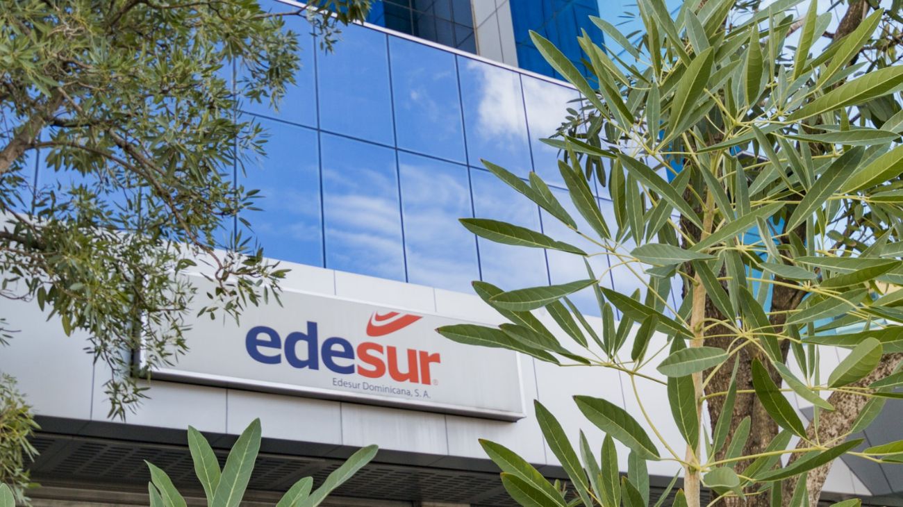 Edesur restablece 99.45 % del servicio tras lluvias