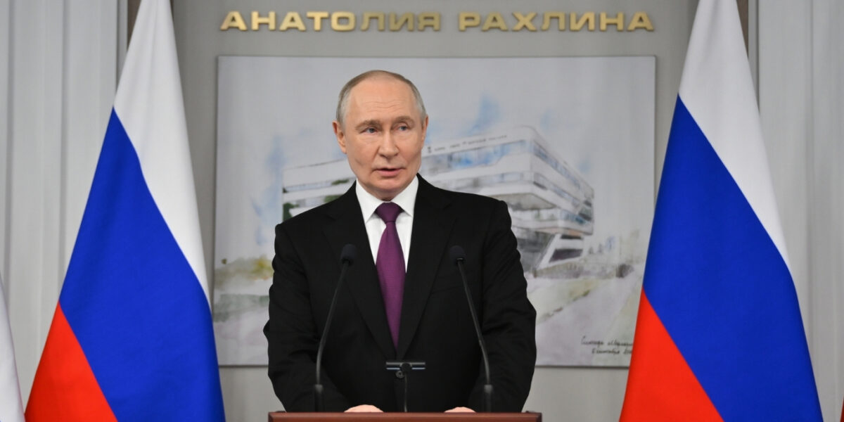 Putin condena