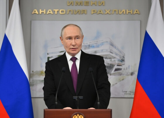 Putin condena
