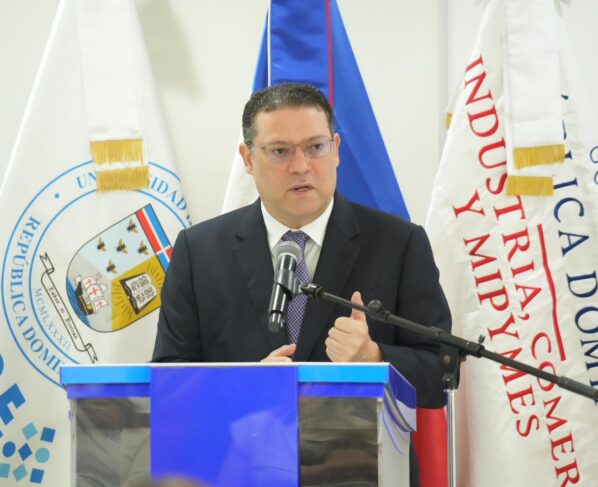 Yayo Sanz Lovatón