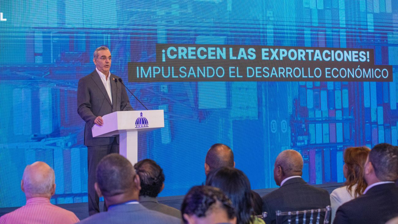 RD rompe récord con US$1,448.6 millones en exportaciones en marzo