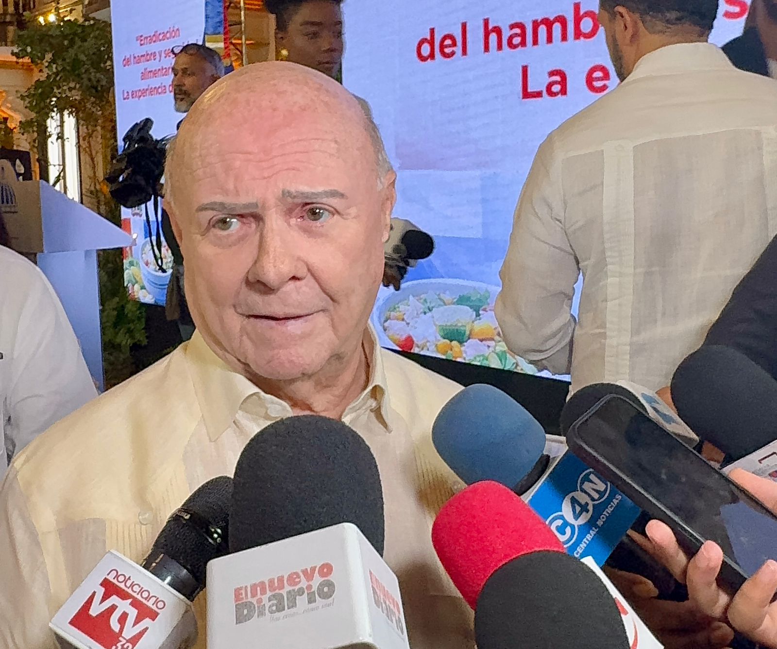 Hipólito Mejía advierte sobre narcotráfico en la política