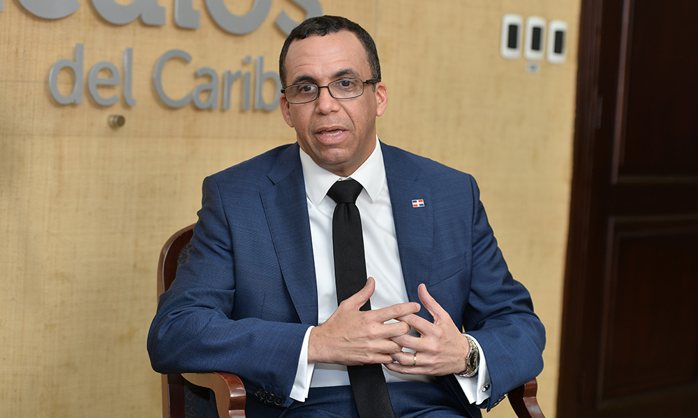 Navarro denuncia plan de campaña sucia contra Gonzalo Castillo