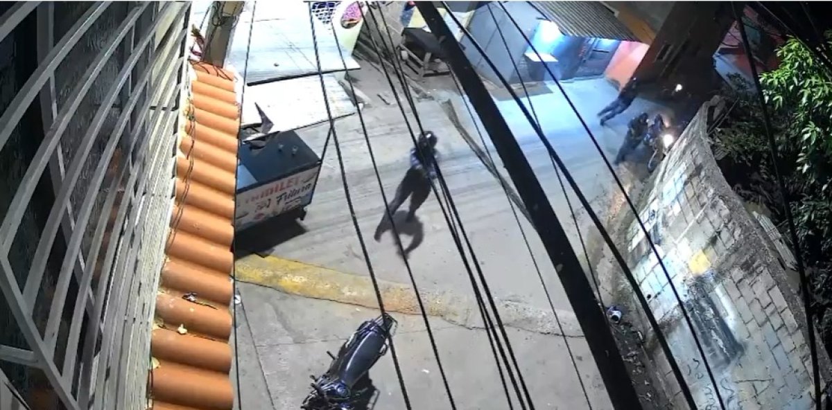 Tiroteo en autopista Duarte deja policía y dos delincuentes muertos