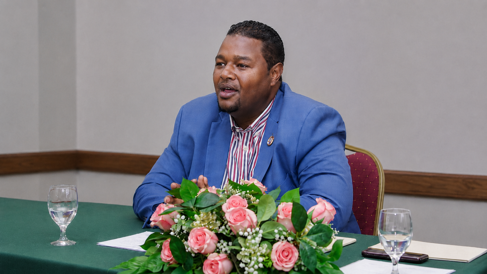 Vocero de la Fuerza del Pueblo exige rendición de cuentas al alcalde de Santo Domingo Oeste