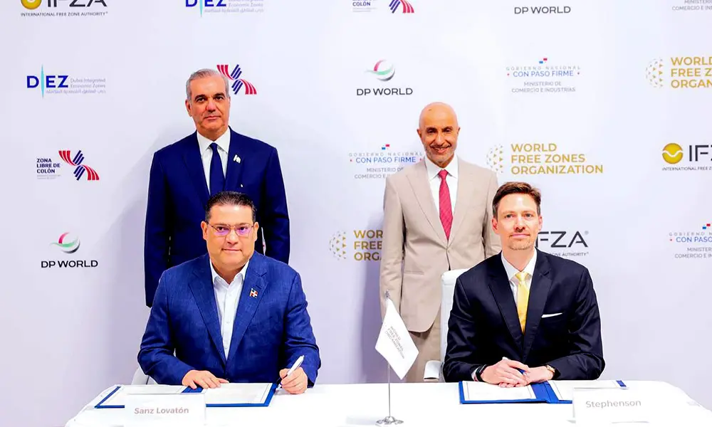 RD firma acuerdo con Organización Mundial de Zonas Francas