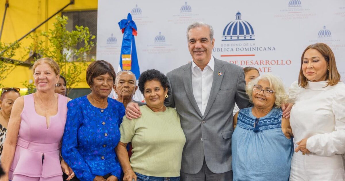 Abinader entrega Bono Madre 2026 a más de un millón