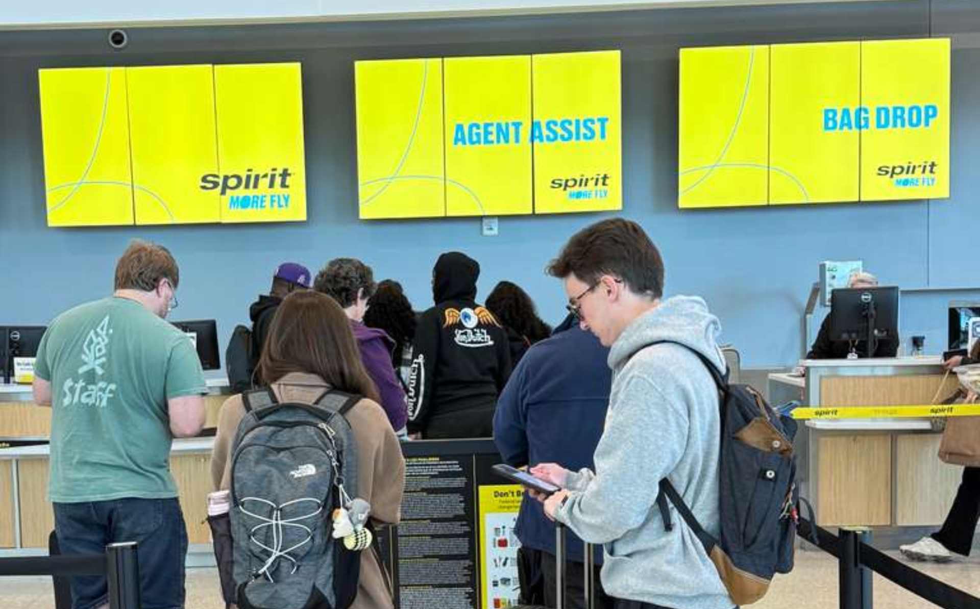 Spirit Airlines cesa operaciones y cancela vuelos definitivamente