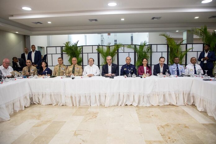 Abinader lidera reunión del Plan de Seguridad Ciudadana